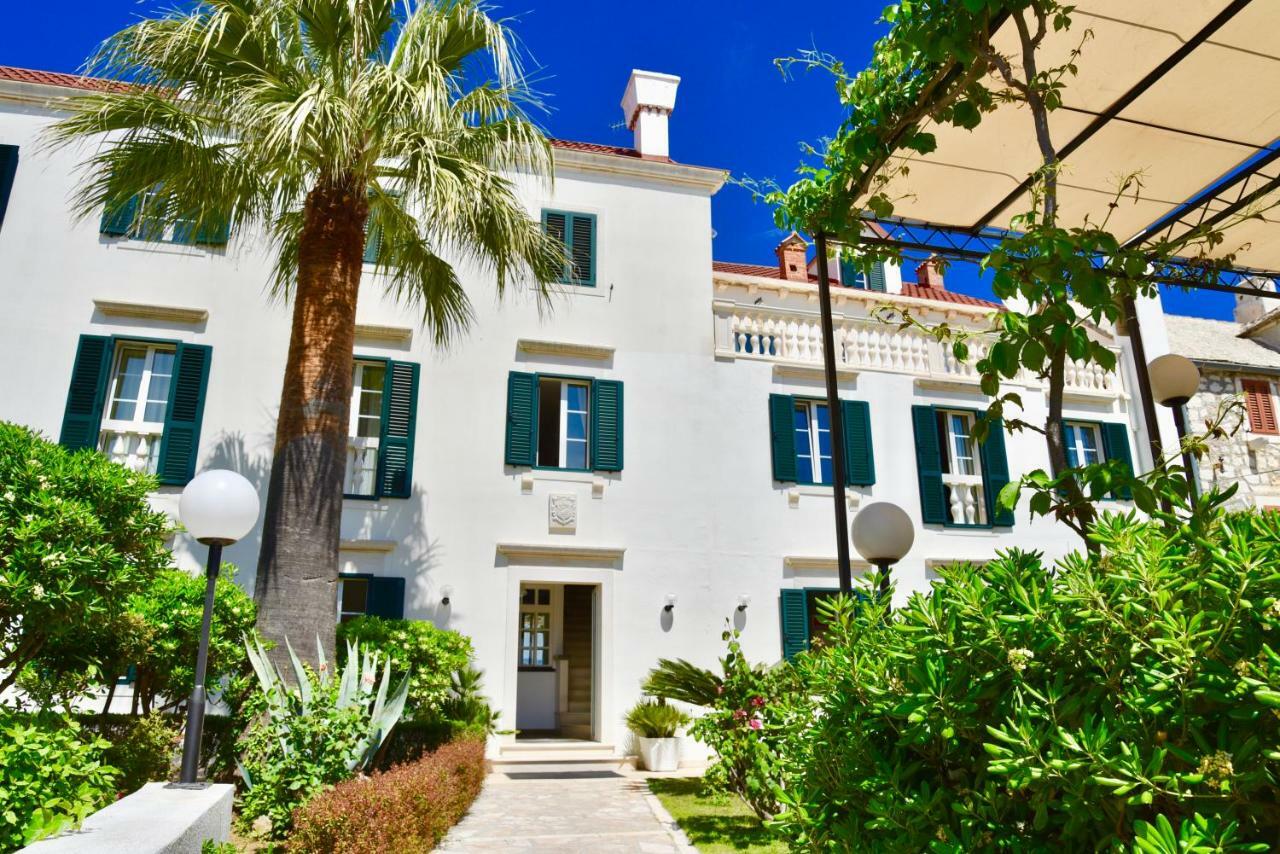 Villa Giardino Heritage Boutique Hotel Μπολ Εξωτερικό φωτογραφία
