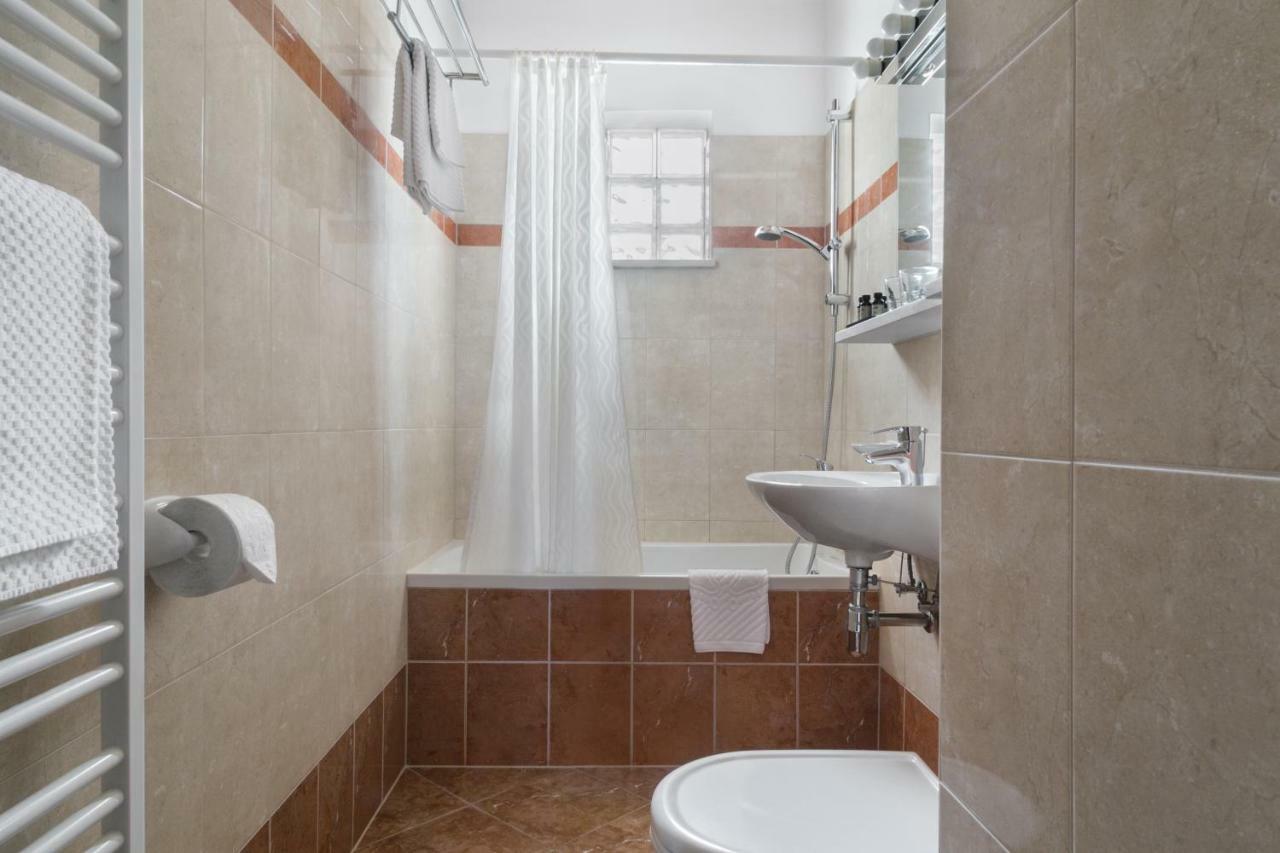 Villa Giardino Heritage Boutique Hotel Μπολ Εξωτερικό φωτογραφία